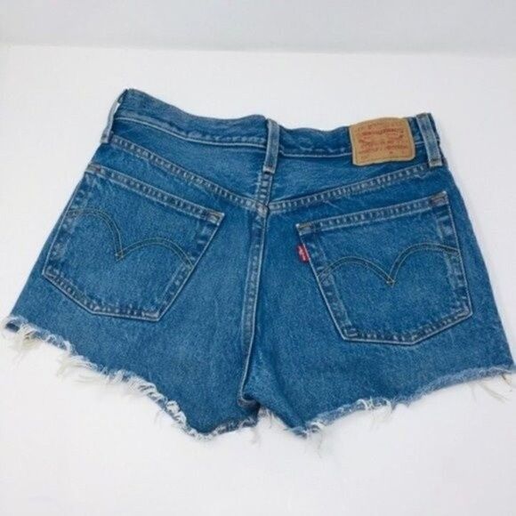 Levi’s 501 vintage high waisted blue denim shorts raw hem W26 BoxK 90s - Picture 2 of 8